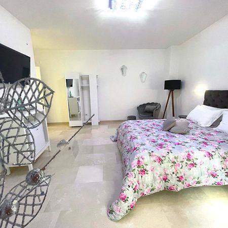 サンニカンドロ・ディ・バーリ Augustea Bed & Breakfast エクステリア 写真